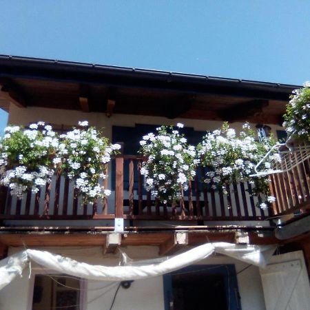 La Vieille Maison Biselli Tende Bagian luar foto