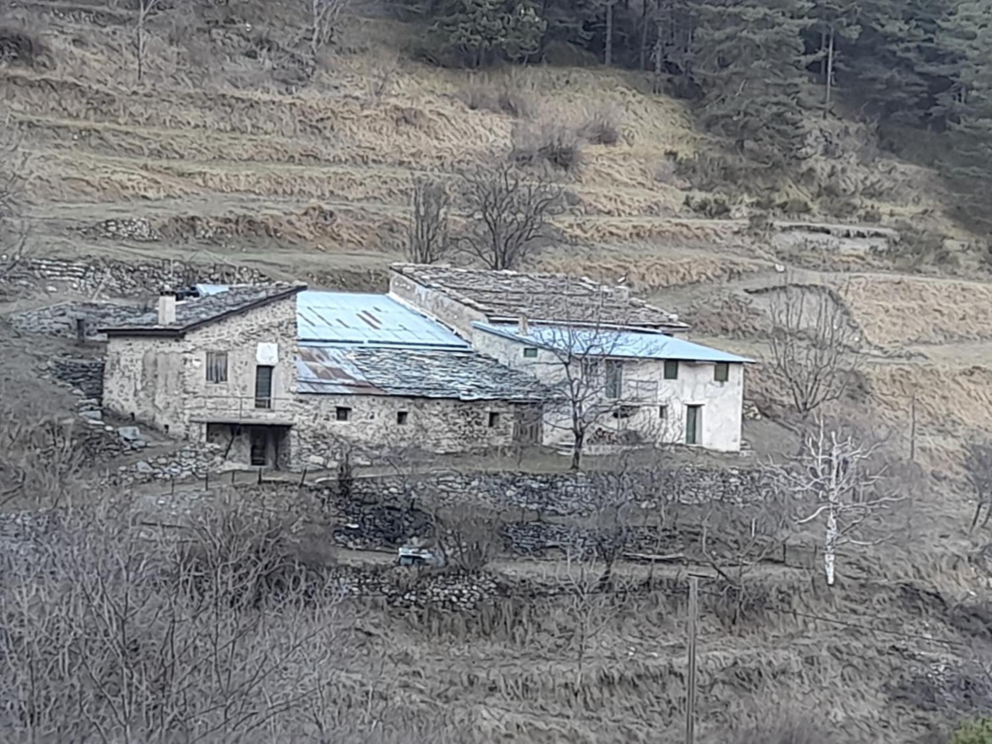 La Vieille Maison Biselli Tende Bagian luar foto